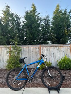 Diamondback Response Sport Large Mountain Bike – 24 Speed – Disc Brakes