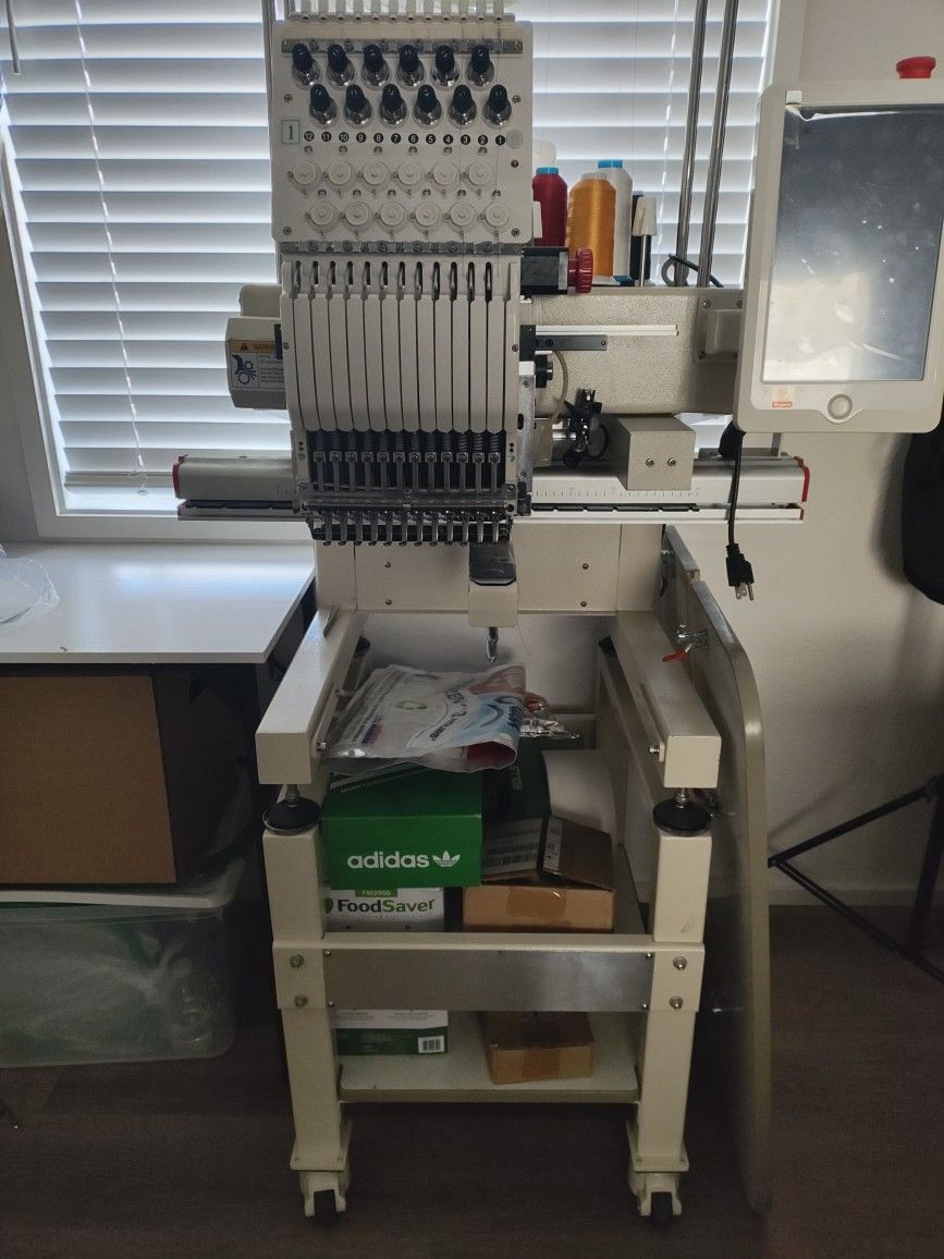 Professional Single-Head Embroidery Machine – 12 Needles – Dahao A15/A18 Control System