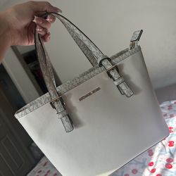 Micheal Kors Small tote bag white
