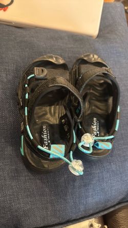 Brand New Fashion XBlack Kids Sandals size 10/11