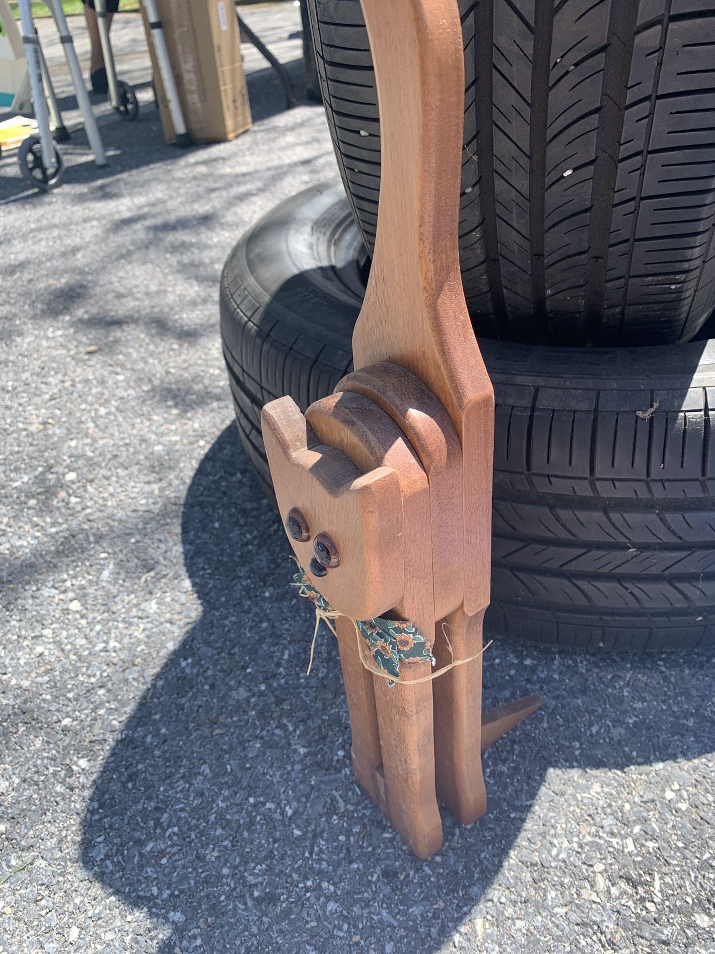 Real Solid Wood made Cat (Decoration Piece)