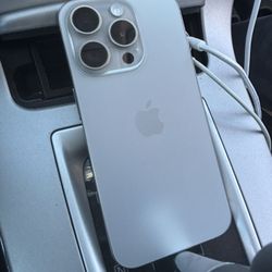 iPhone 15 Pro Natural Titanium 128GB