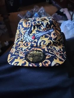 NEW SNAP BACK BLUNT HAT!