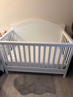 Crib and mattress