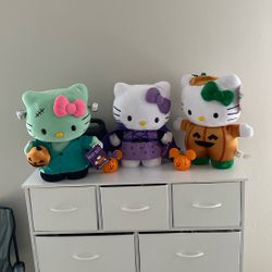 Hello Kitty Halloween Greeters