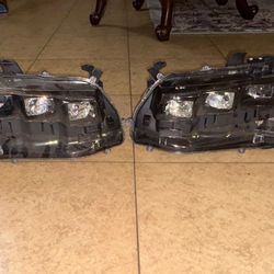 2017 Toyota Prius Prime right side headlights