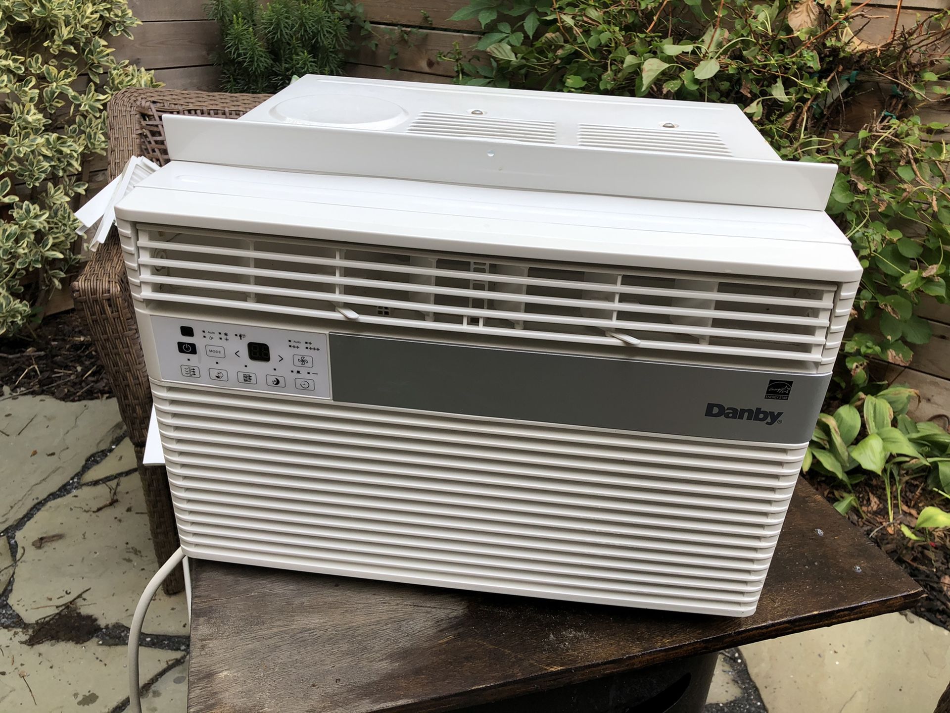 Air Conditioner - 8,000 BTU - Used 1 Year Old