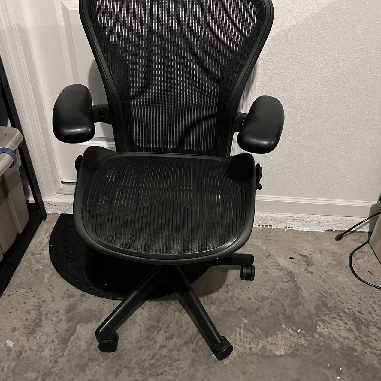 Herman Miller Size B 