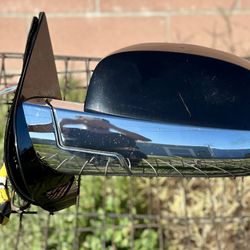 2011 Cadillac Escalade Left Driver Side Mirror Assembly Black & Chrome