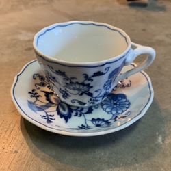 Blue Danube Blue Onion Tea Cup & Saucer Rectangle