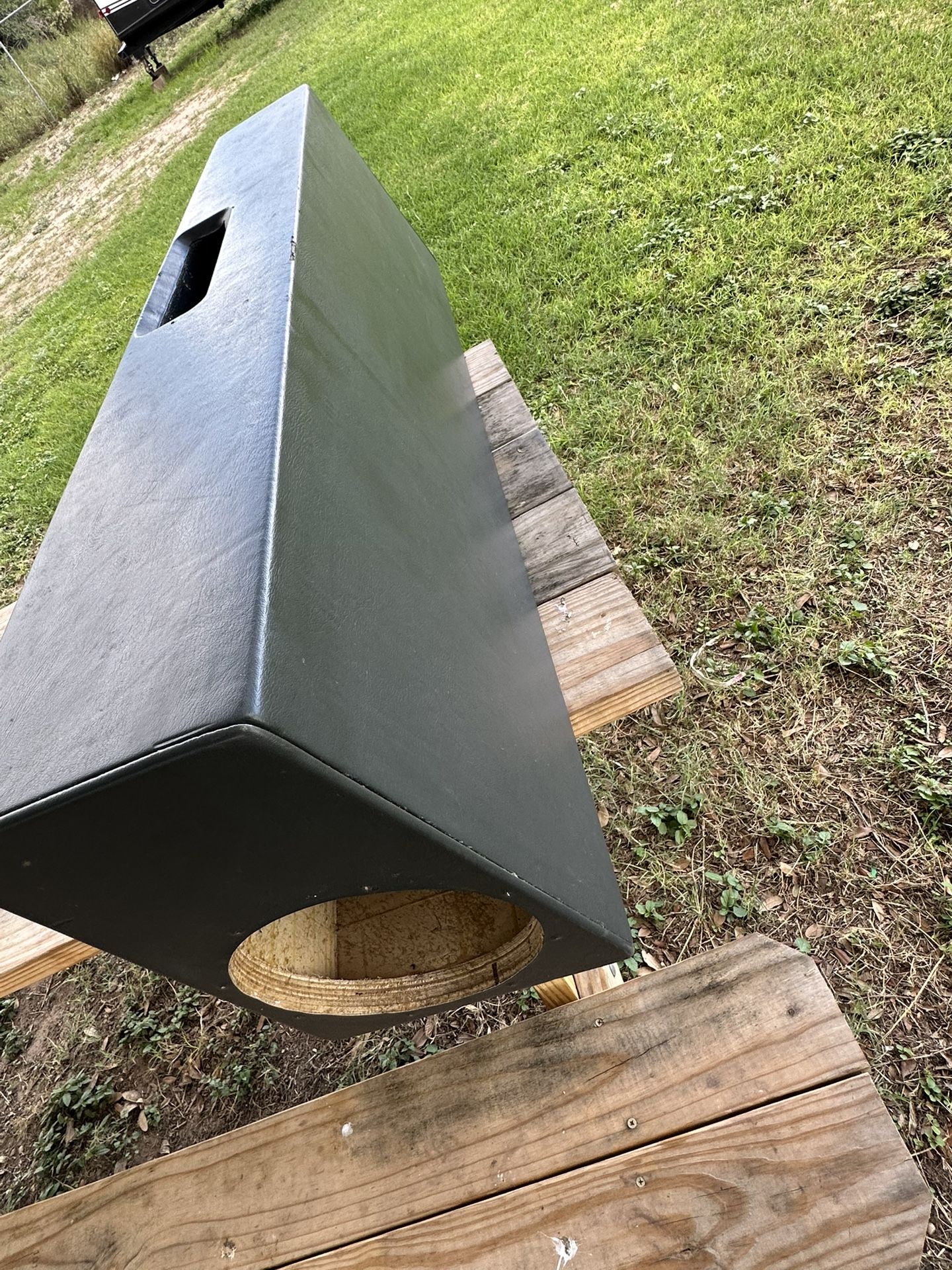 8” Cajon Pa Bajos/ Subwoofer Box