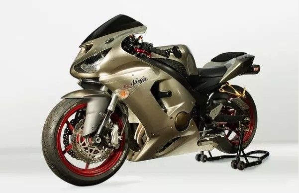2005-06 Kawasaki Ninja ZX6R(R) (600, 636) SE Full Fairing & Fuel Tank