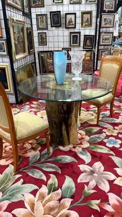 Unique Seating Set