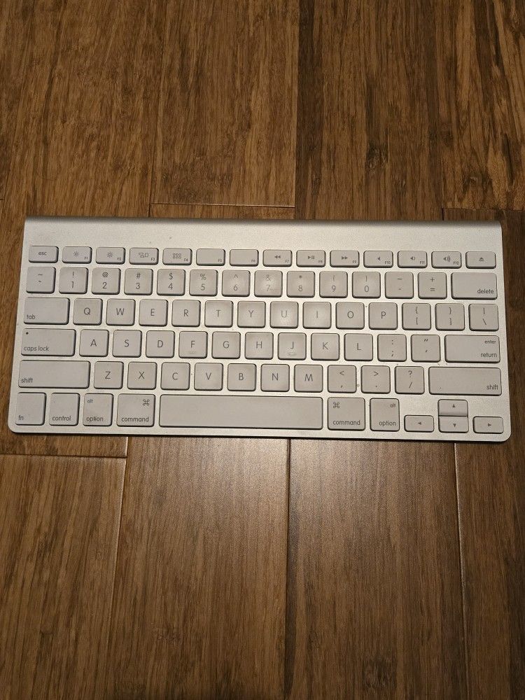 Apple Keyboard & Mouse