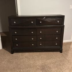 Free dresser