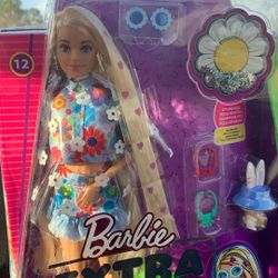 Barbie Extra 