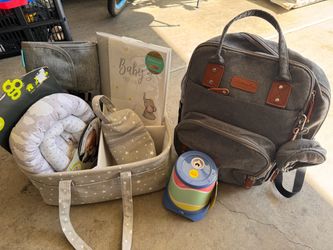 Baby Stuff Diaper bag, Caddy, Head support, Book, Changing pad, bubbles