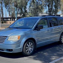 2009 Chrysler Town & Country