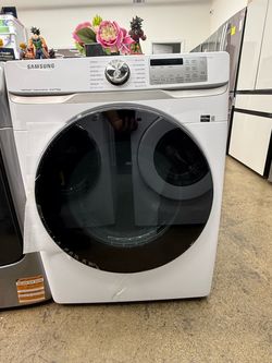 Brand new  Samsung 7.5 cu. ft. Vented Smart Stackable Electric Dryer in White with Steam Sanitize+