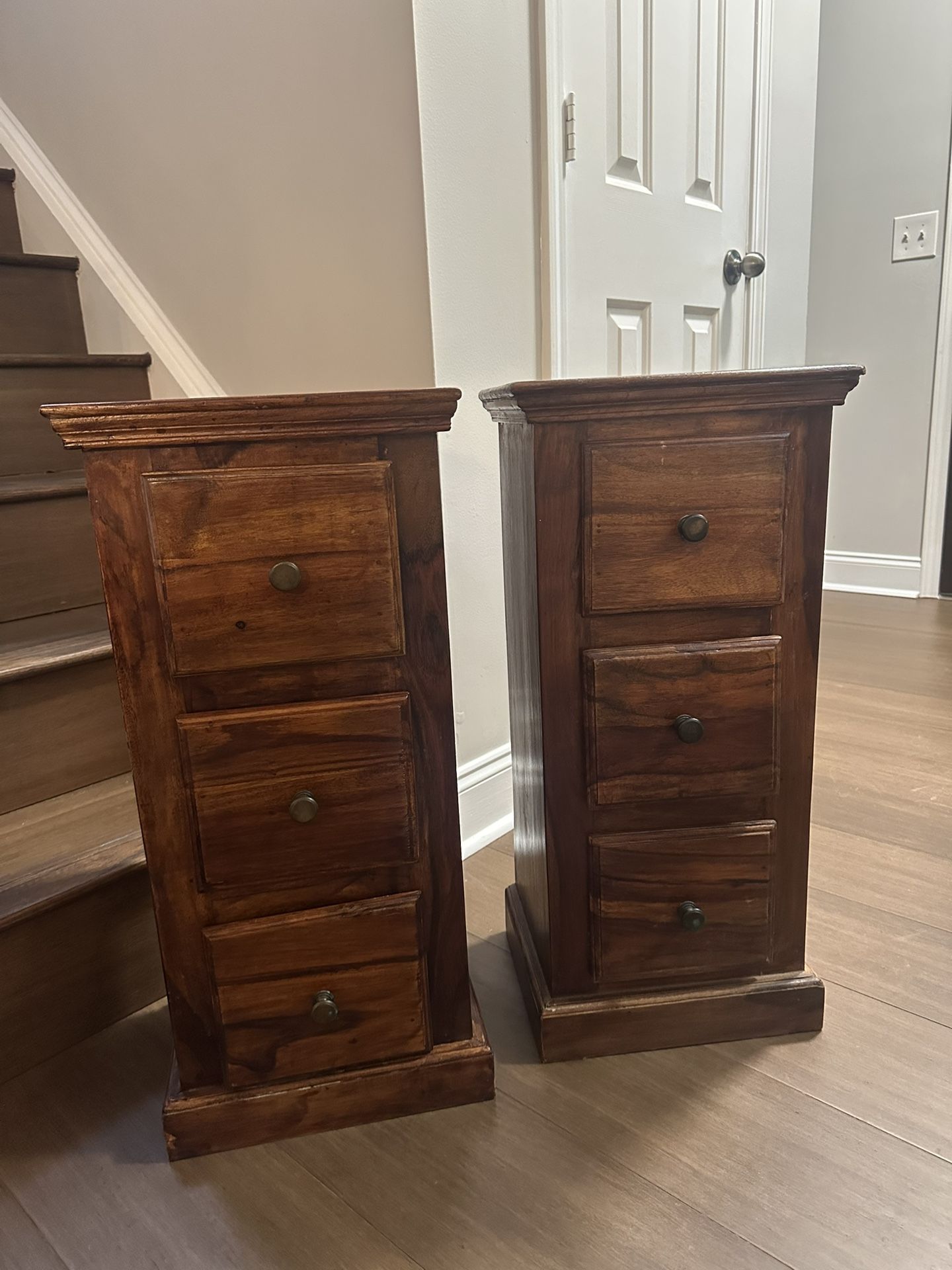 Rustic Solid Wood Accent Drawer Set – Handcrafted Charm & Timeless Storage