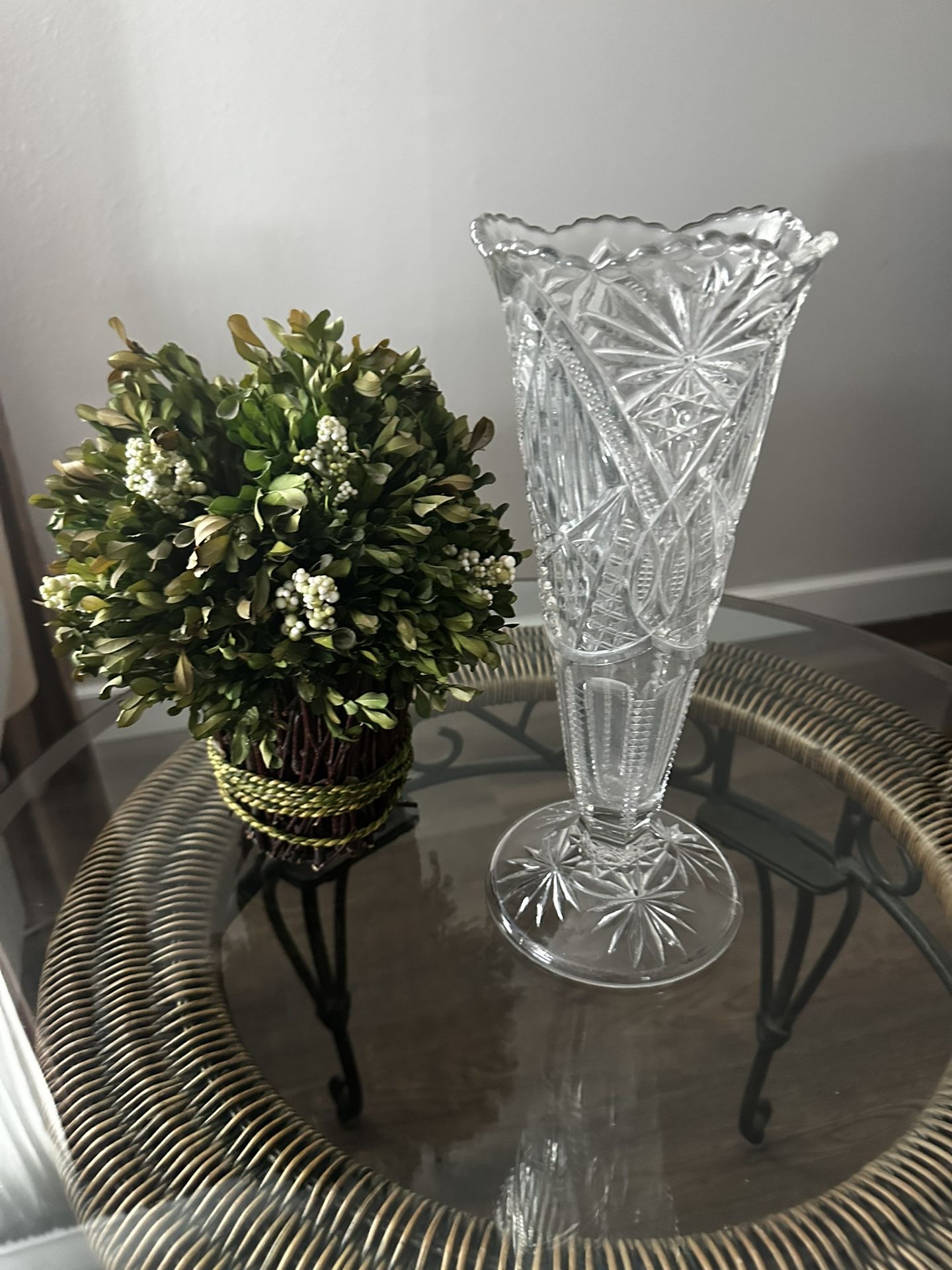 EAPG Antique LONE STAR Glass TRUMPET 12" VASE McKee & Bros 1898 Squat Pineapple Pattern.