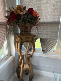 Schnadig Accent Stand