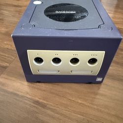 Nintendo GameCube works good