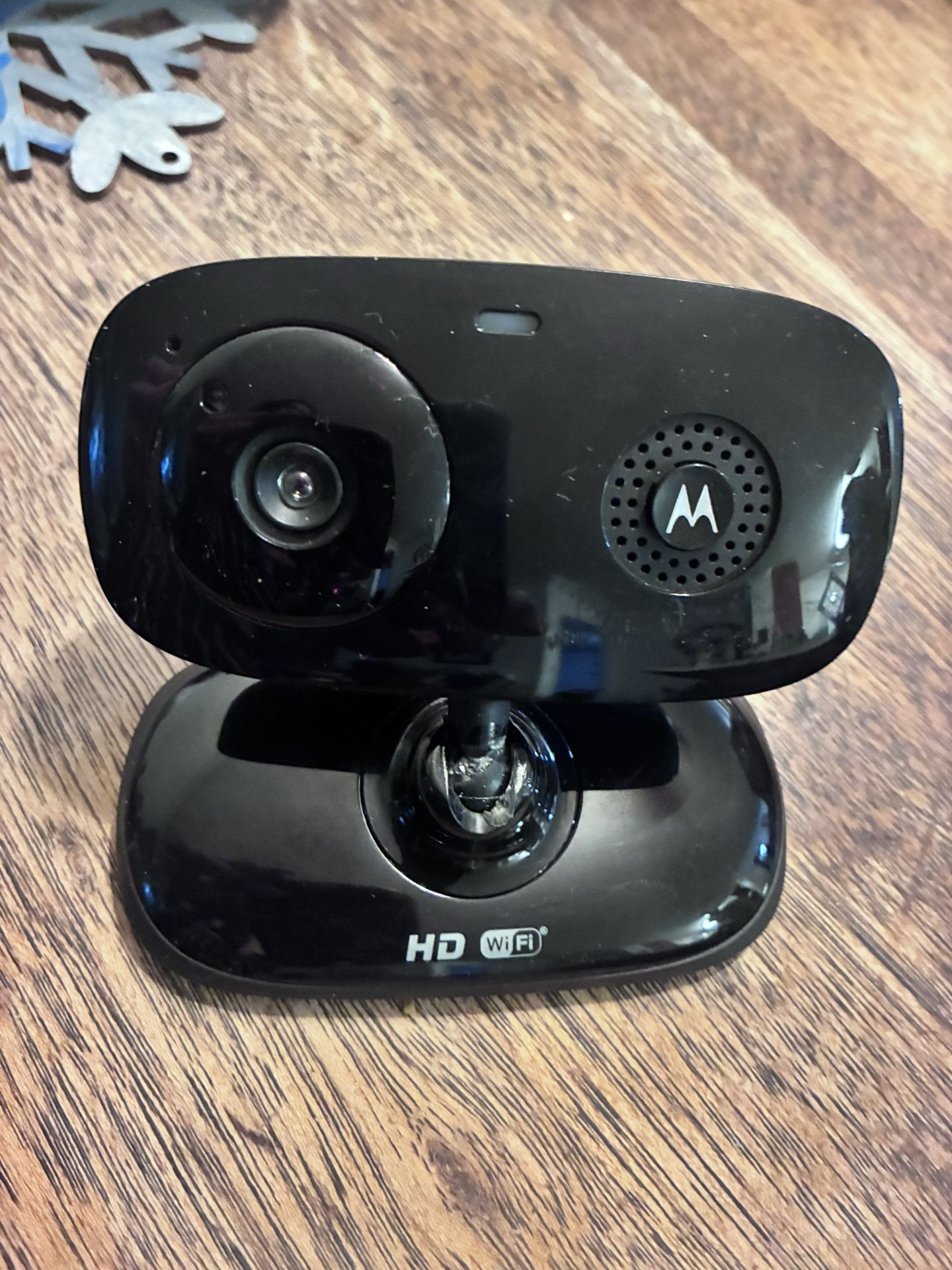 Motorola FOCUS66 Wi-Fi HD Home Monitoring Camera. P