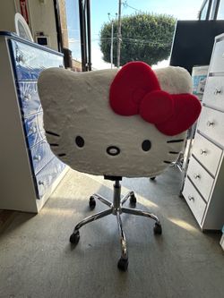 Hello Kitty vanity chair Teddy fur