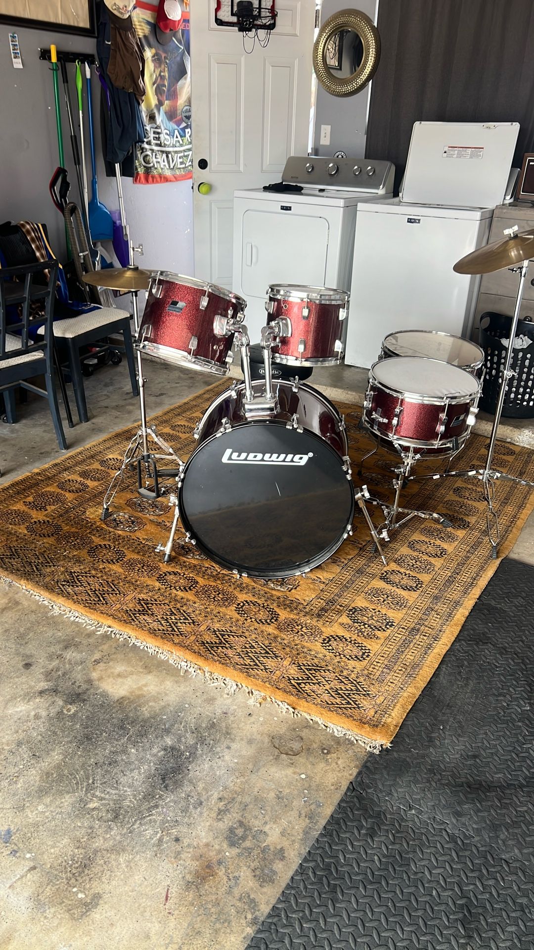 Ludwig Drum Set With Seat