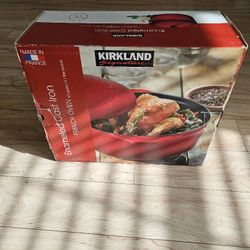 Kirkland Signature Enameled Cast Iron Round French Oven