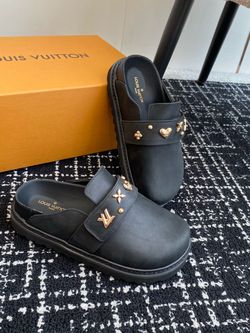 Women’s LV slides