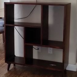 Accent Furniture / TV Stand