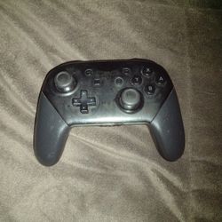 NINTENDO SWITCH PRO CONTROLLER 