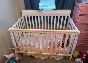 Convertible crib/toddler bed