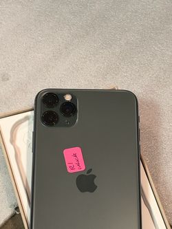 iPhone 11 PRO MAX Size UNLOCKED