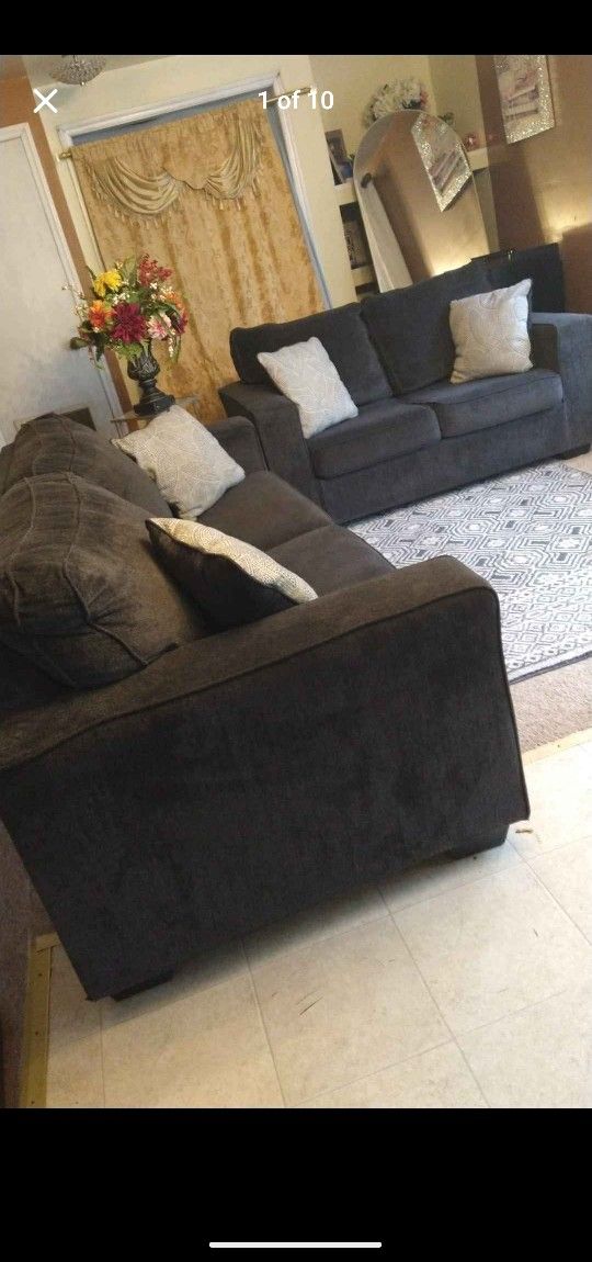 Gray Couch & Loveseat FREE DELIVERY