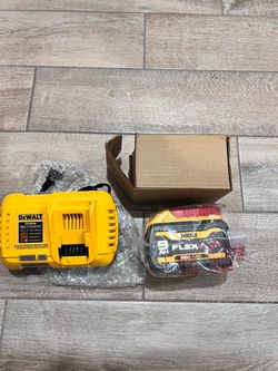 Dewalt Flex Volt battery and Rapid charger