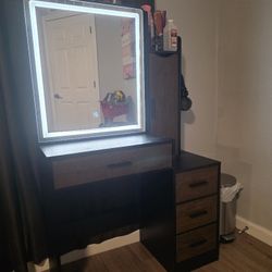 Make Up Vanity 