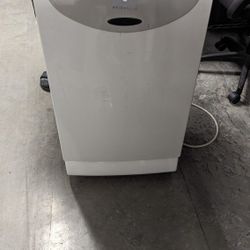 FRIEDRICH

Portable Air Conditioner