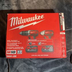 Milwaukee M18 18-Volt Lithium-Ion Cordless Drill Driver/Impact Driver Combo Kit w/ Two 1.5Ah Batteries, Charger Tool Bag (2-Tool)