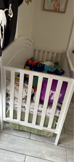Baby crib