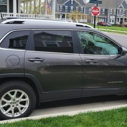 2017 Jeep Cherokee  Latitude