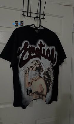 Emotions vvs shirt size small