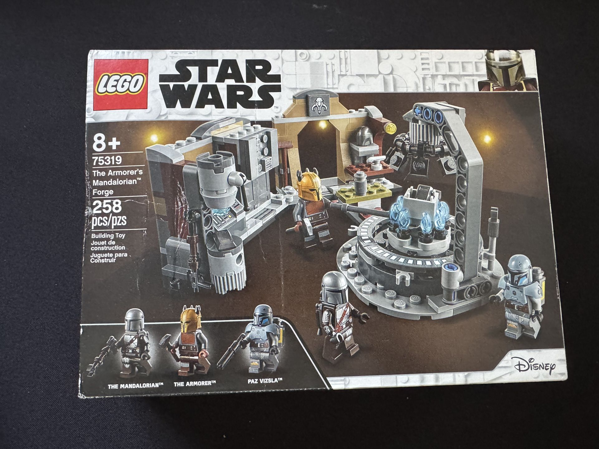 Lego Star Wars The Armorer's Mandalorian Forge 75319