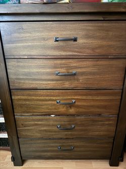 Bedroom set