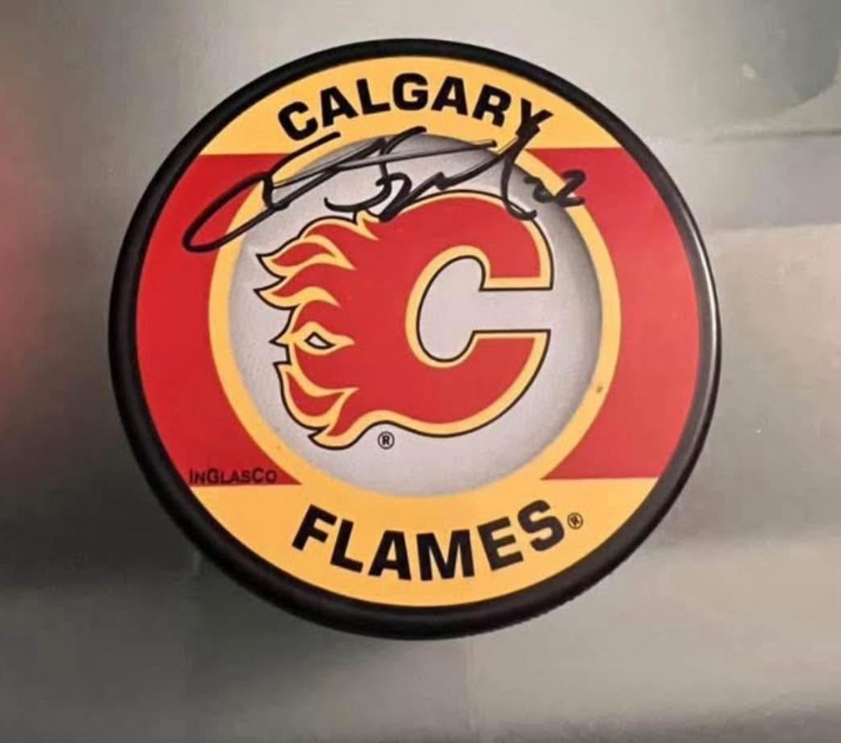 Calgary Flames Lee Stempniak Signed Hockey Puck