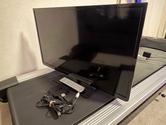 32" TV plus Apple TV and Remote