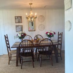 Dinner Table With Chairs 