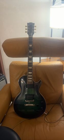 slash les paul with hard shell case